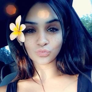 Meet your Posher, Alexandra